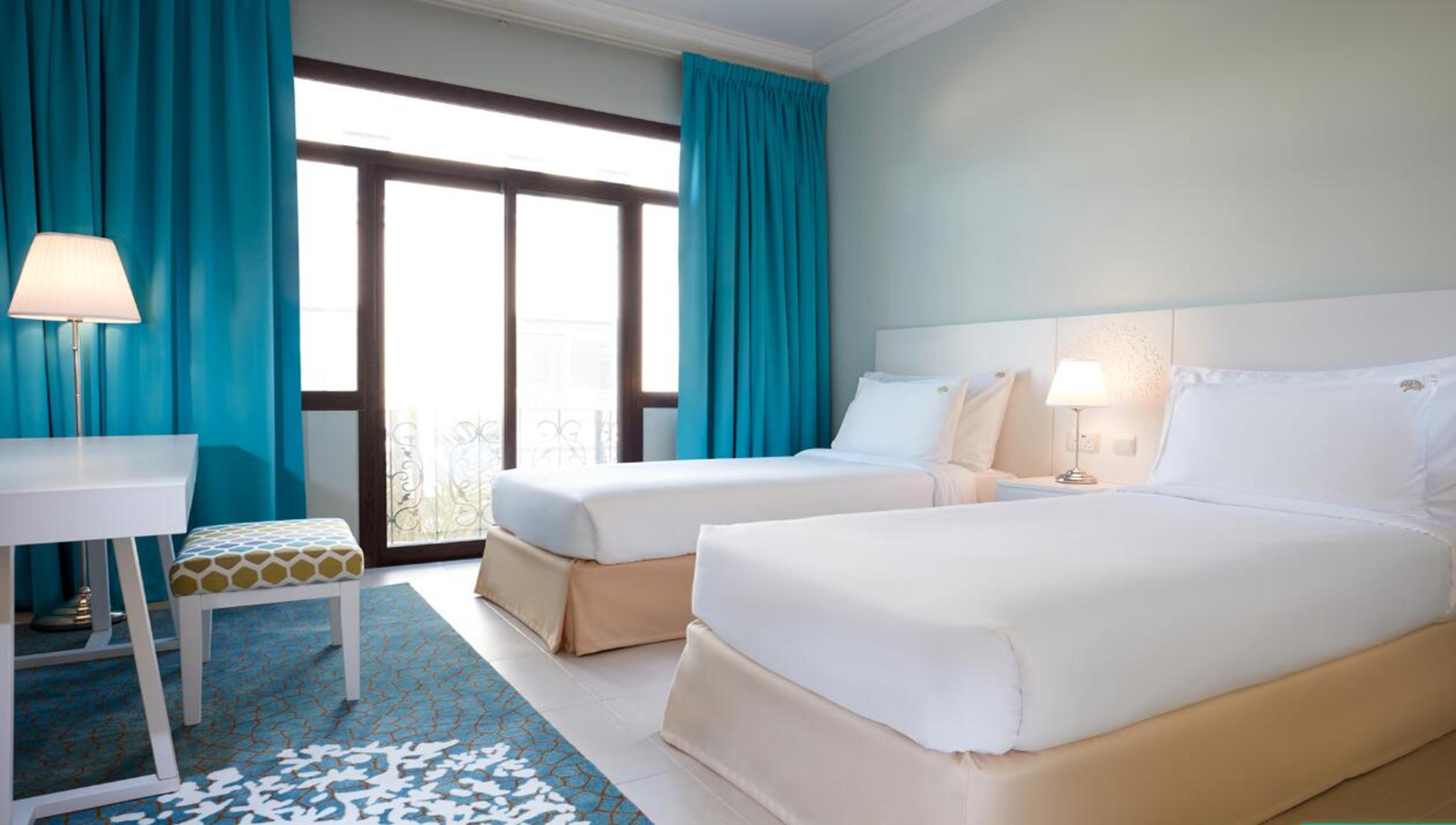 אבו דאבי Andalus Al Seef Resort & Spa מראה חיצוני תמונה